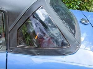 Image 18/51 of Triumph TR 6 (1975)