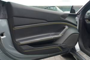 Image 15/50 of Ferrari 488 GTB (2017)