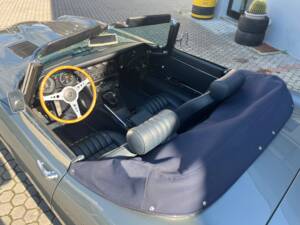 Afbeelding 28/32 van Jaguar E-Type (1969)