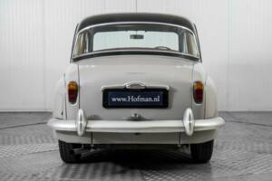 Image 13/50 de Rover 100 (1962)