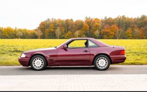 Image 4/47 of Mercedes-Benz SL 280 (1996)