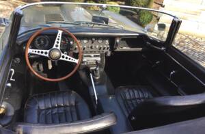 Immagine 2/8 di Jaguar E-Type 4.2 (1967)