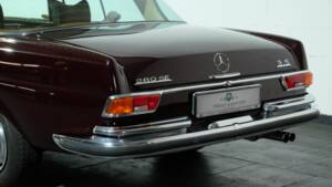 Bild 23/30 von Mercedes-Benz 280 SE 3,5 (1970)