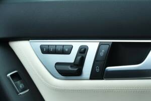 Image 9/50 of Mercedes-Benz C 63 AMG (2012)