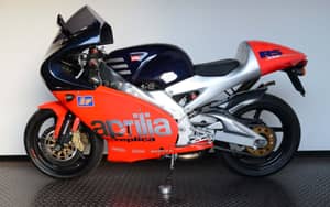 Image 30/51 of Aprilia RS 250 (1998)