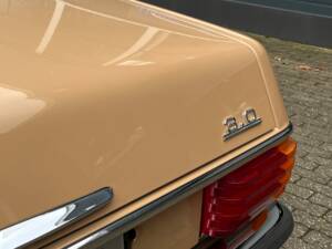 Imagen 72/81 de Mercedes-Benz 240 D 3,0 (1976)