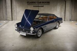 Imagen 17/90 de Ferrari 250 GT 2+2 (1963)