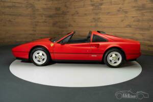 Image 7/19 de Ferrari 328 GTS (1989)