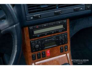 Afbeelding 23/32 van Mercedes-Benz SL 280 (2000)