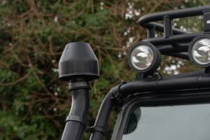 Image 33/50 de Land Rover Defender 110 Crew Cab SE (2010)