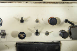 Image 20/50 of Toyota Land Cruiser BJ 40 (1977)