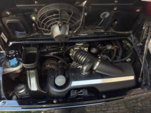 Bild 22/25 von Porsche 911 Carrera 4 (2006)