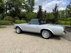 Image 2/25 of Mercedes-Benz 230 SL (1965)