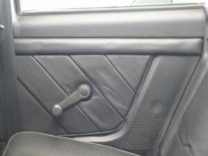Image 4/36 of Volkswagen Golf Mk I Convertible 1.6 (1987)