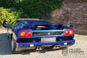 Image 25/50 of Lamborghini Diablo VT Roadster (1996)