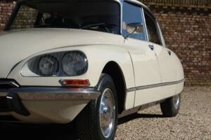 Imagen 22/50 de Citroën DS 20 Pallas (1971)