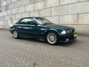 Image 1/8 of BMW 325i (1995)
