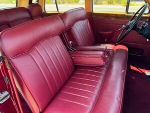 Image 57/81 of Bentley S 1 (1959)