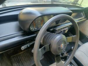Bild 2/8 von Alfa Romeo Giulietta 1.6 (1984)