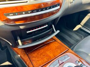 Bild 55/79 von Mercedes-Benz S 500 BlueEFFICIENCY (2011)