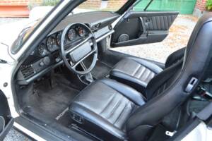 Bild 10/15 von Porsche 911 Carrera 3.2 (1986)