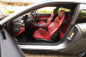 Image 16/61 de Ferrari GTC4Lusso (2017)