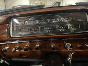 Image 21/24 of Mercedes-Benz 220 S (1958)