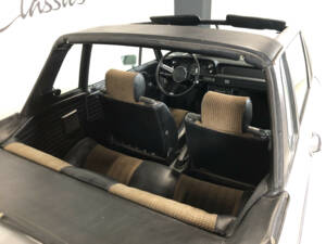 Afbeelding 23/30 van BMW 2002 Baur (1972)