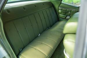 Image 40/50 of Ford Gran Torino (1976)