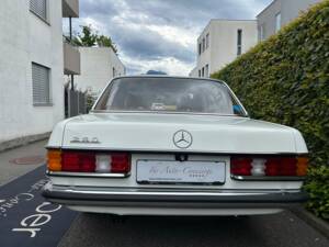 Bild 7/31 von Mercedes-Benz 280 (1978)