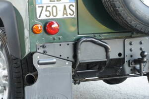 Bild 23/73 von Land Rover Defender 90 (2008)