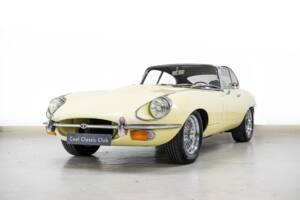 Image 1/40 de Jaguar Type E (2+2) (1970)