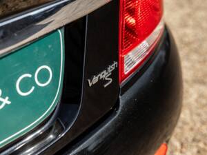 Image 18/75 of Aston Martin V12 Vanquish S (2007)