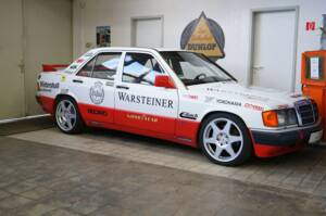 Image 37/38 of Mercedes-Benz 190 E 2.6 (1990)