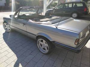 Bild 8/21 von BMW 325i (1988)