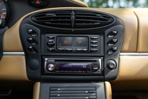 Imagen 46/50 de Porsche Boxster (2000)