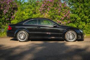 Bild 5/44 von Mercedes-Benz CLK 63 AMG Black Series (2009)