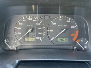 Afbeelding 18/39 van Volkswagen Polo III 1.6 Harlekin (1996)