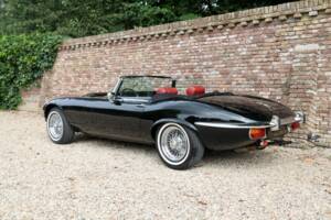 Afbeelding 35/50 van Jaguar E-Type V12 (1974)