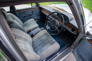 Immagine 10/34 di Mercedes-Benz 300 SEL 3.5 (1972)