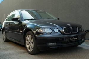 Image 2/41 of BMW 318i (2004)