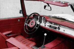 Immagine 26/40 di Mercedes-Benz 230 SL (1966)