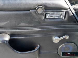 Image 14/24 de Jaguar XJ 6 4.2 (1969)
