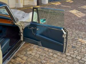 Bild 41/50 von Mercedes-Benz 280 SE 3,5 (1971)