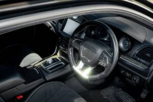 Image 44/50 de Chrysler 300 SRT8 (2017)