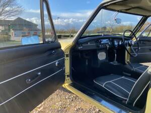 Image 13/20 of MG MGB GT (1967)