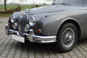 Image 3/15 of Jaguar Mk II 3.4 (1967)