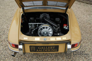 Image 33/50 of Porsche 911 2.0 (1965)