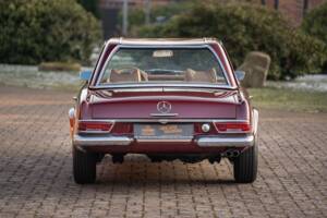 Image 17/70 de Mercedes-Benz 230 SL (1966)