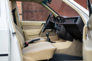 Imagen 33/42 de Mercedes-Benz 190 E (1984)